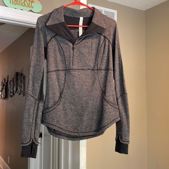 Lululemon think fast pullover - Picture 2 of 8